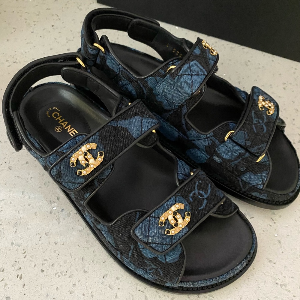 New CHANEL 2021 “dad” sandals - Picture 12 of 16